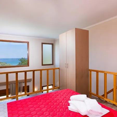 Kapsogeorgis Koinira