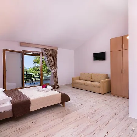 Apartament Kapsogeorgis Koinira