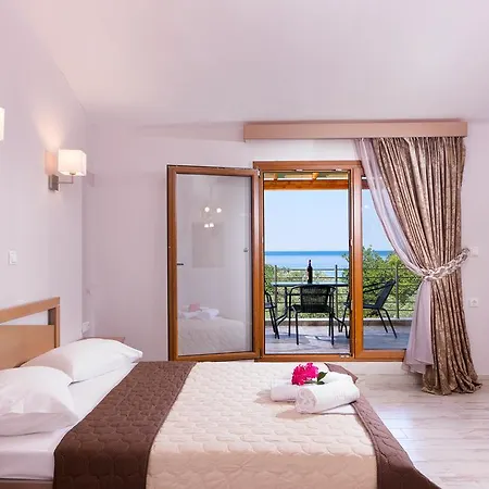 Kapsogeorgis * Kínira