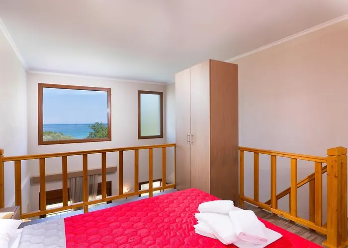 Kapsogeorgis Kínira