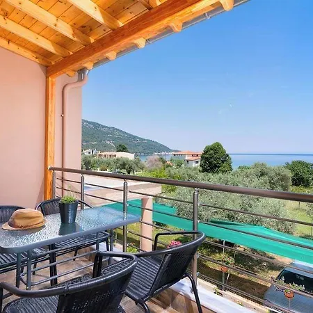 Kapsogeorgis Apartment Kinira